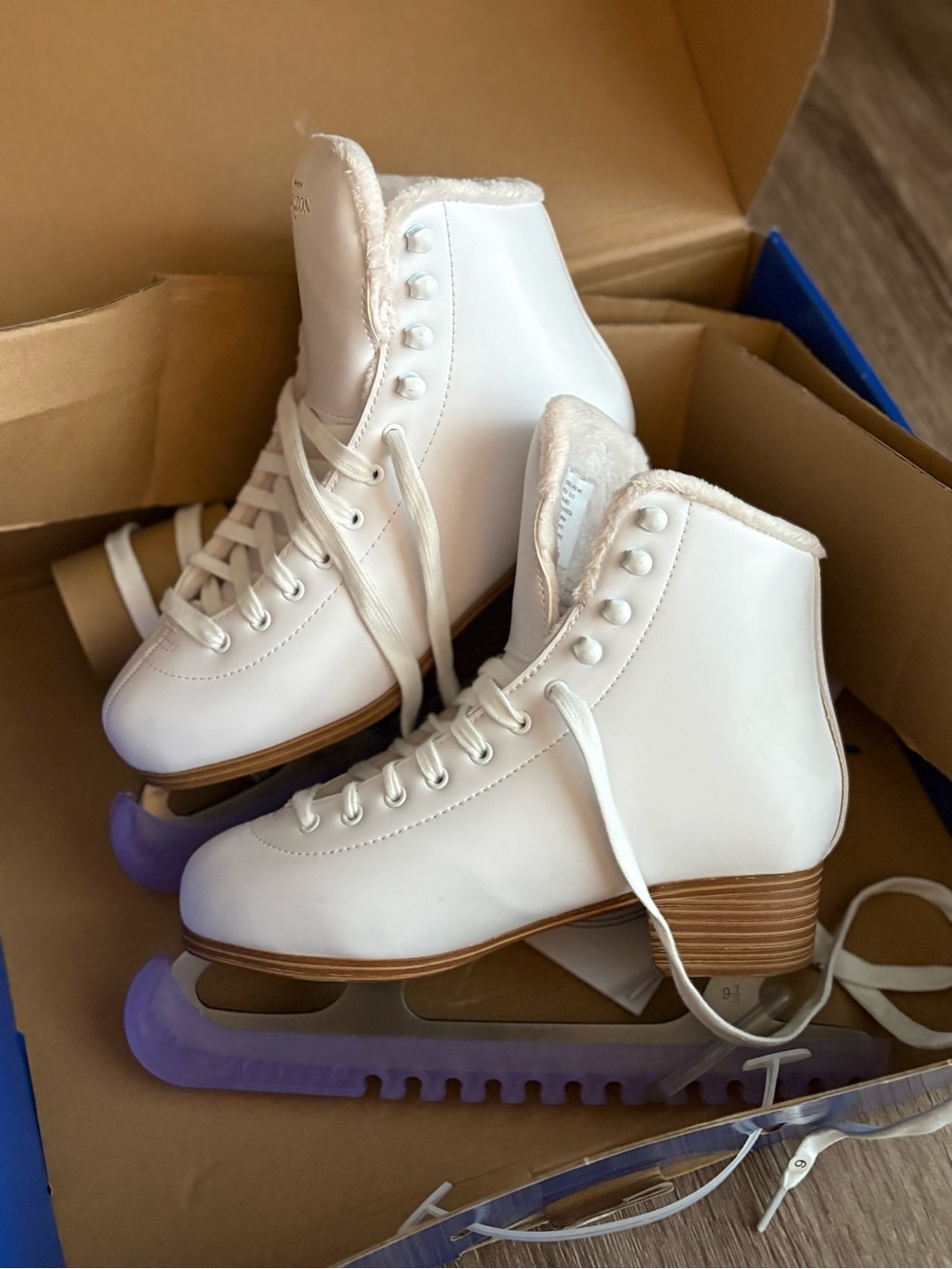 Women’s White Lace-Up Figure Ice Skates with Faux Fur Collar
